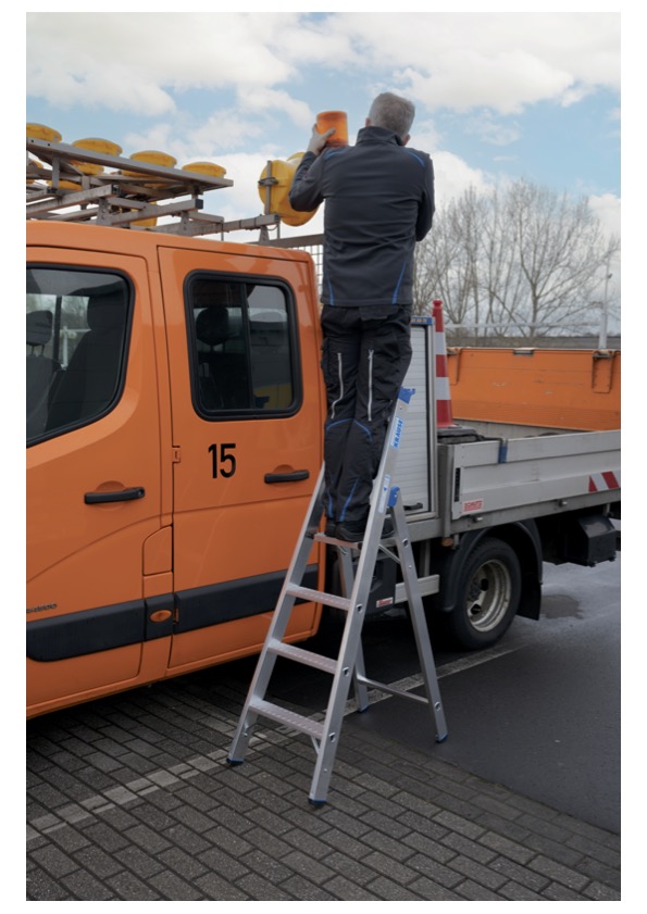 Stabilo Stehleiter mit R13 Stufen, 7 Stufen