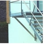 Stirnseitiges Geländer passend für Stufenbreite 800 mm