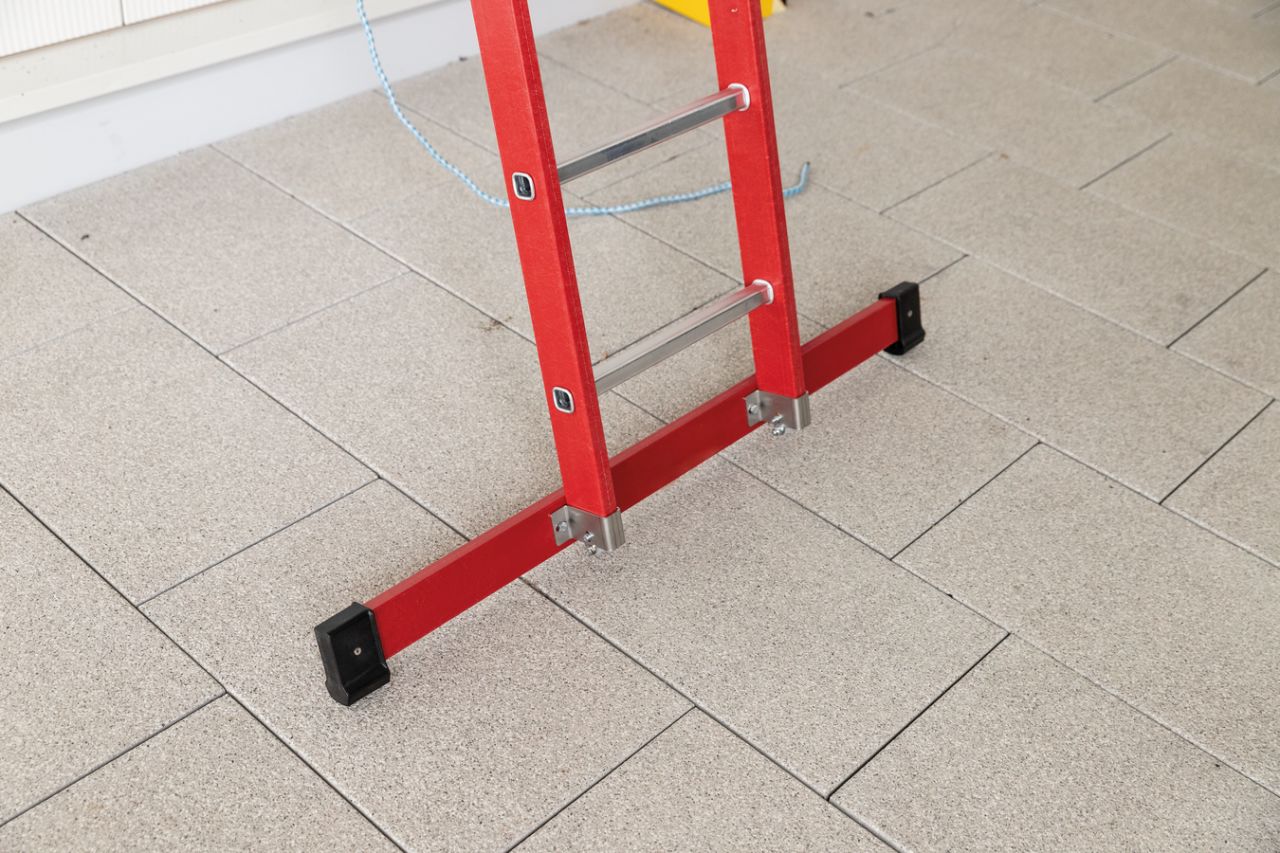 Kunststoff-SchiebLeiter GFK, 2x12 Sprossen Kunststoff-SchiebLeiter GFK, 2x12 Sprossen