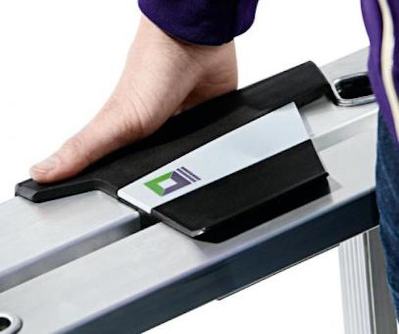 ergo-pad Griffzone Stufen-Stehleiter beidseitig begehbar mit clip-step, 2 x 8 Stufen